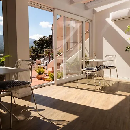 Casa Rossa Bed & Breakfast