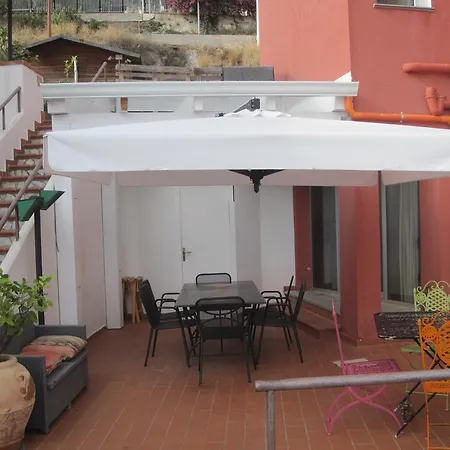 Bed & Breakfast Casa Rossa 3*
