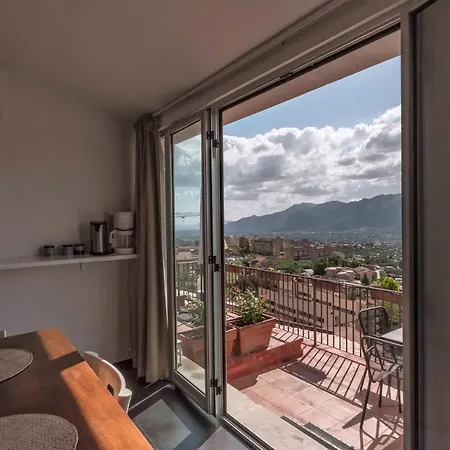 Casa Rossa Bed & Breakfast 3*