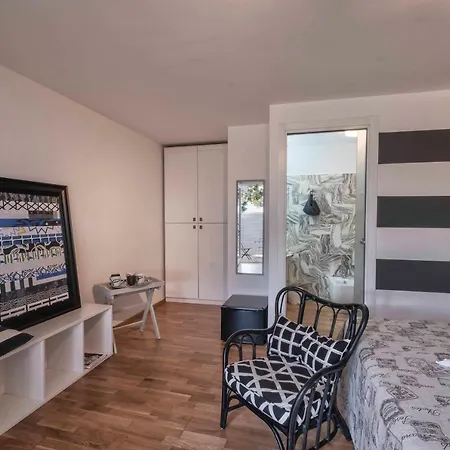 Bed & Breakfast Casa Rossa 3*