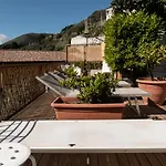 Casa Rossa 3* 몬레알레