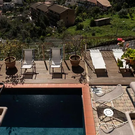 Casa Rossa 3*