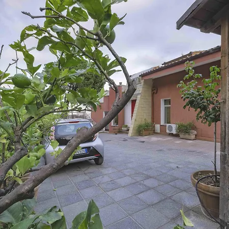 Nocleg ze śniadaniem Casa Rossa 3*